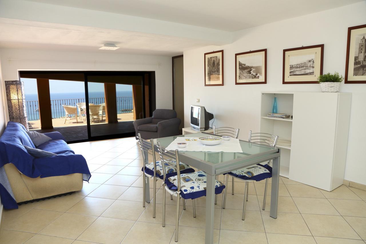 Apartamento Terrazze Ponente E Levante - By Vacation Service Cefalú Exterior foto